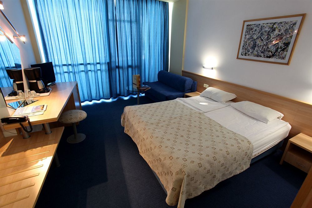 סאני ביץ' Effect Grand Victoria Hotel מראה חיצוני תמונה