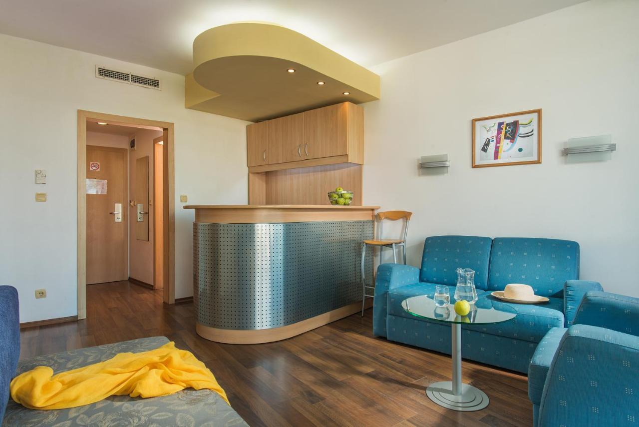 סאני ביץ' Effect Grand Victoria Hotel מראה חיצוני תמונה